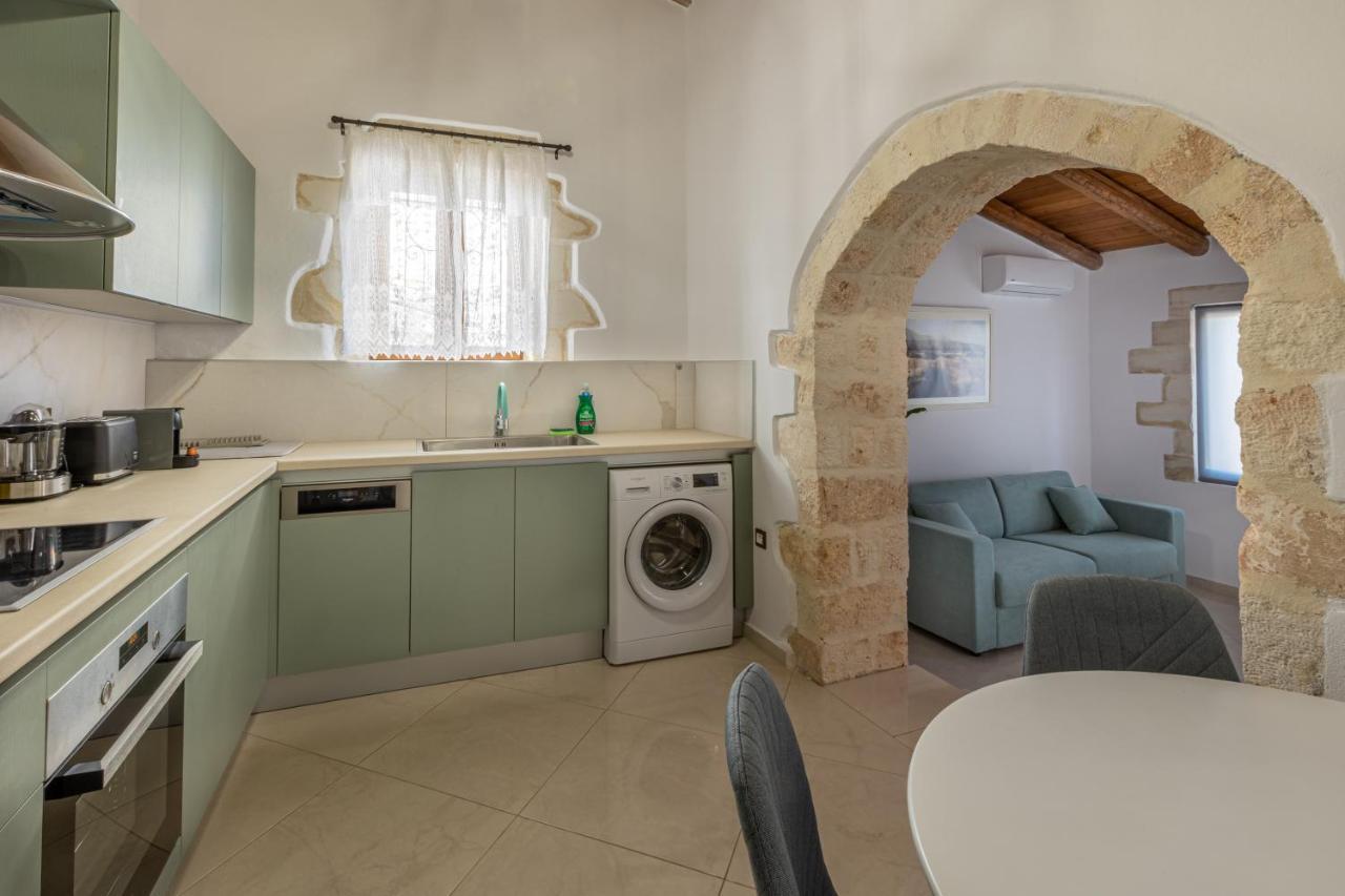 Wood And Stone Apartment Tsikalaria  Bagian luar foto